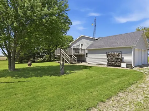 10078 State Route 9 Hoopeston IL 60942