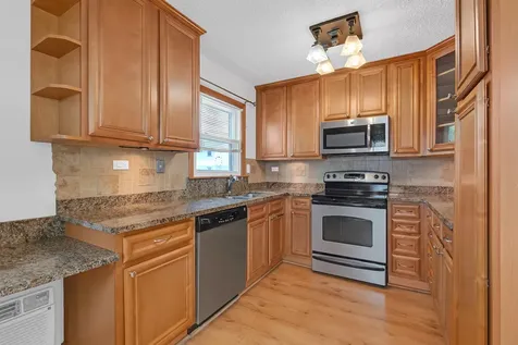 9449 Kelvin Lane Schiller Park IL 60176