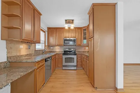 9449 Kelvin Lane Schiller Park IL 60176