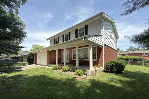 2022 East Woodview Drive Mount Prospect IL 60056