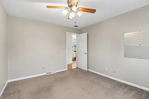 335 Belmont Court Grayslake IL 60030