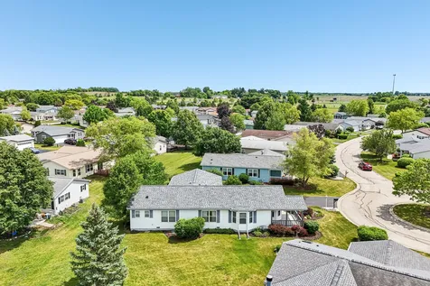 335 Belmont Court Grayslake IL 60030