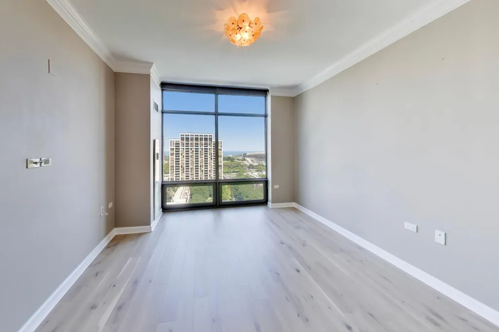 100 East 14th Street Chicago IL 60605