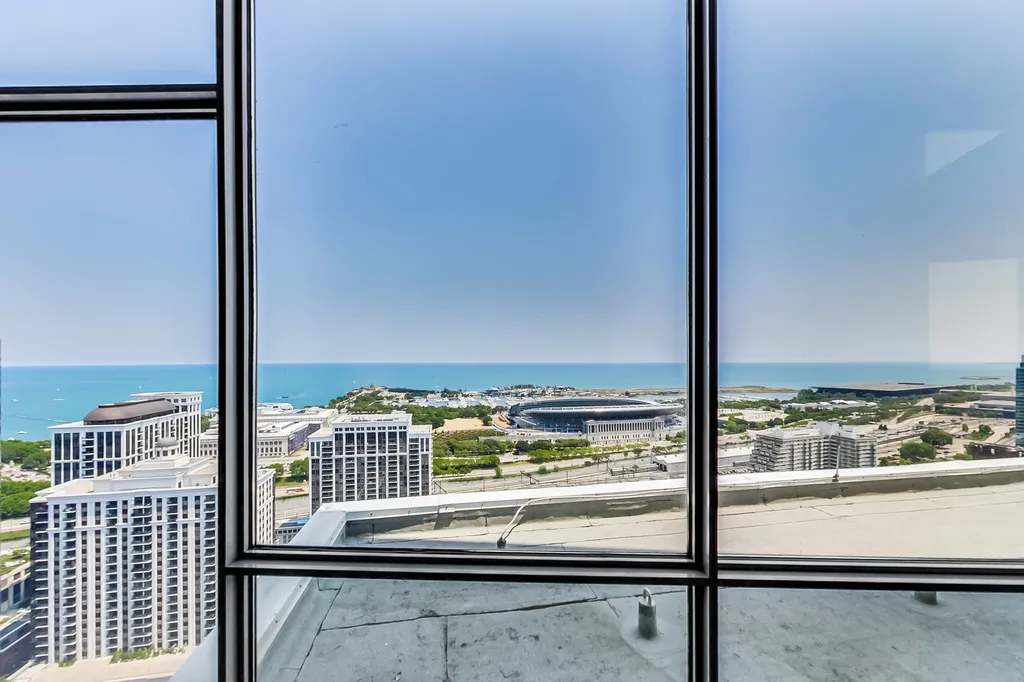 100 East 14th Street Chicago IL 60605