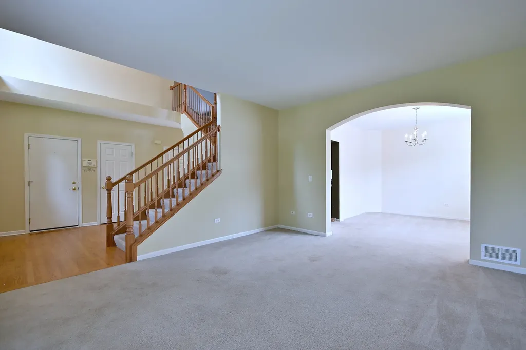 771 Bluebonnet Court Aurora IL 60505