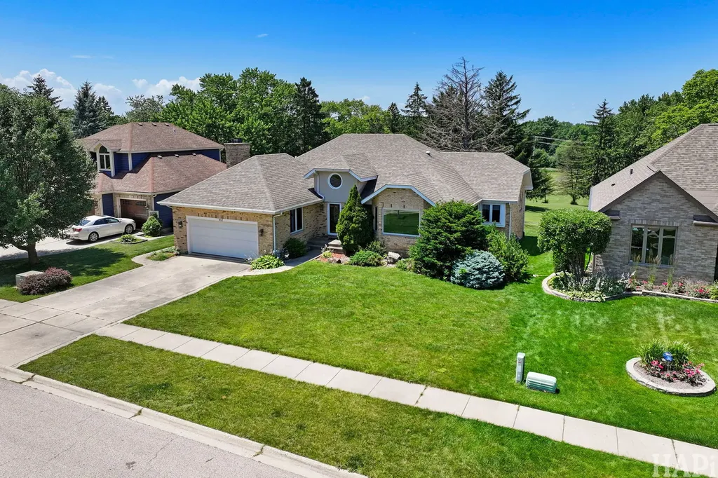 612 Edelweiss Drive Antioch IL 60002