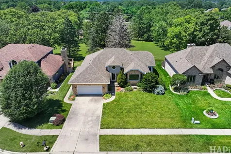 612 Edelweiss Drive Antioch IL 60002
