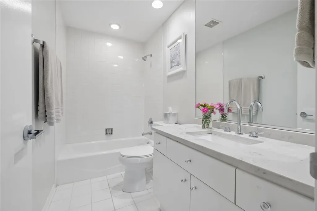 434 West Armitage Avenue Chicago IL 60614