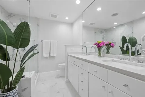 434 West Armitage Avenue Chicago IL 60614