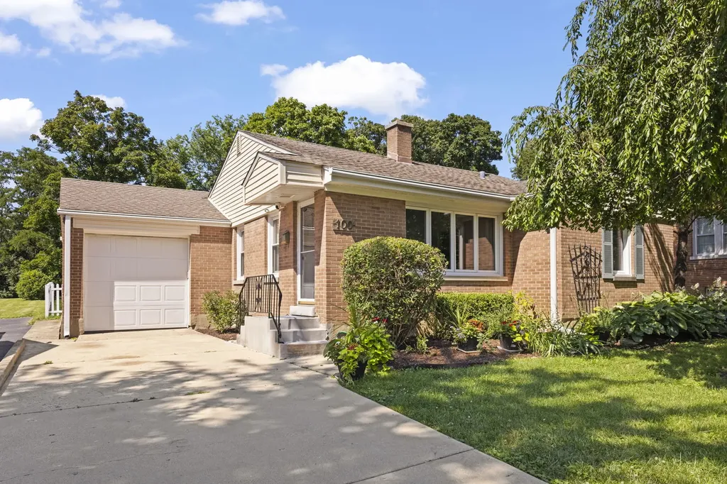 100 East Morningside Avenue Lombard IL 60148