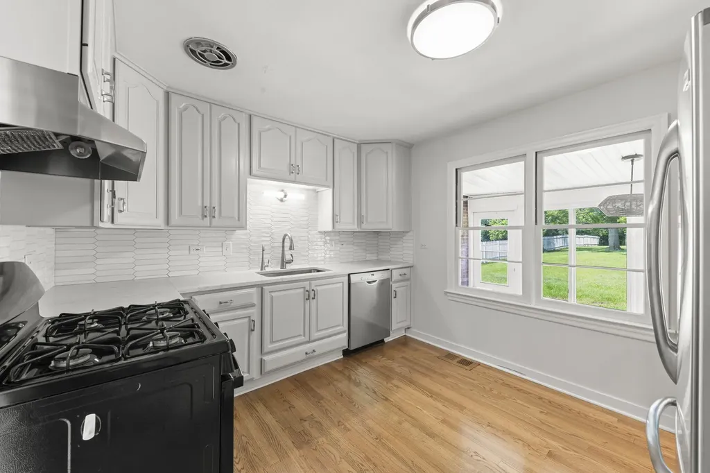 100 East Morningside Avenue Lombard IL 60148