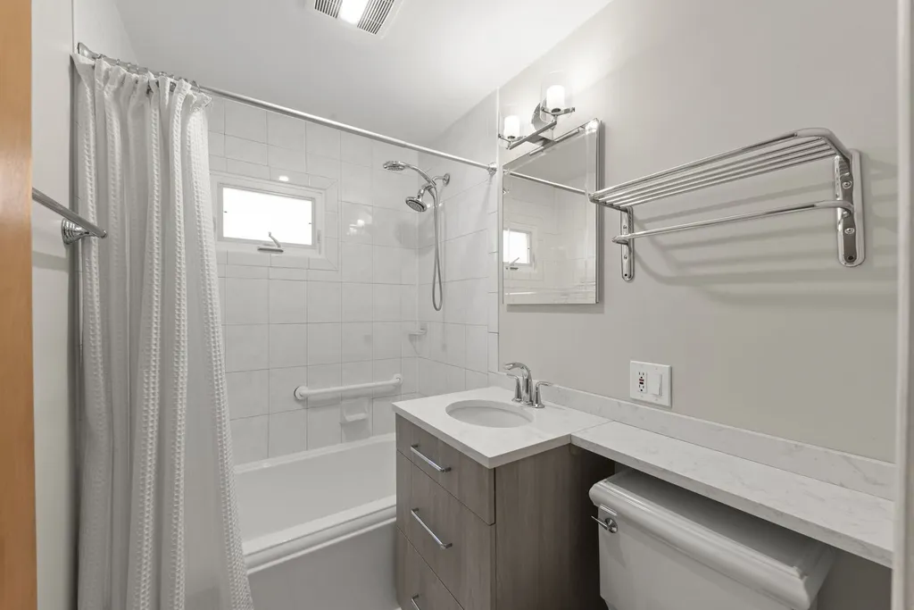 100 East Morningside Avenue Lombard IL 60148