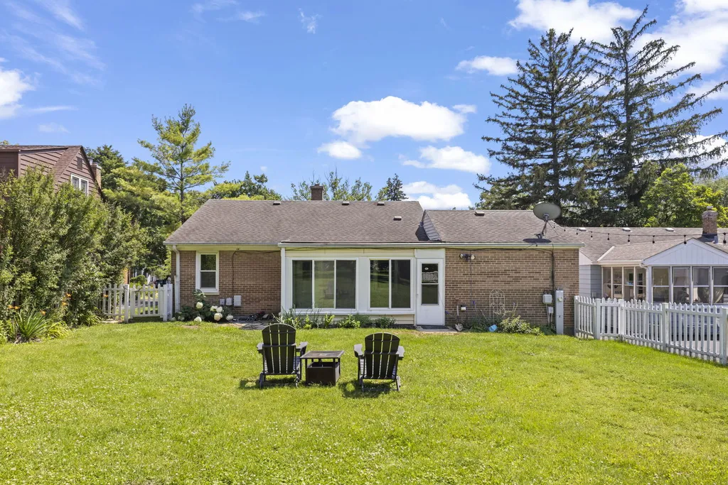 100 East Morningside Avenue Lombard IL 60148