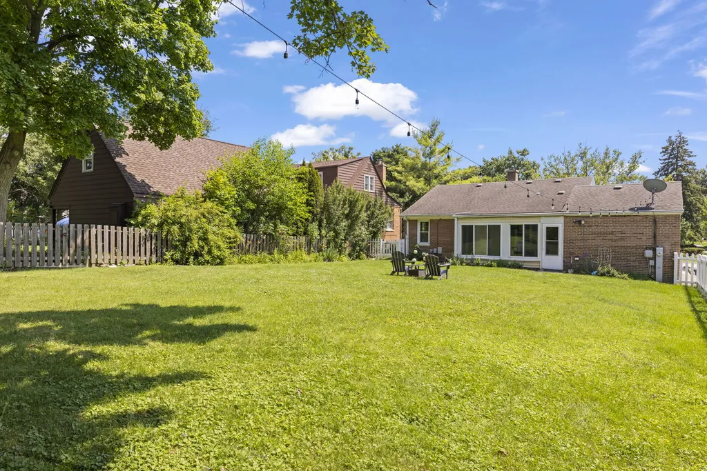 100 East Morningside Avenue Lombard IL 60148
