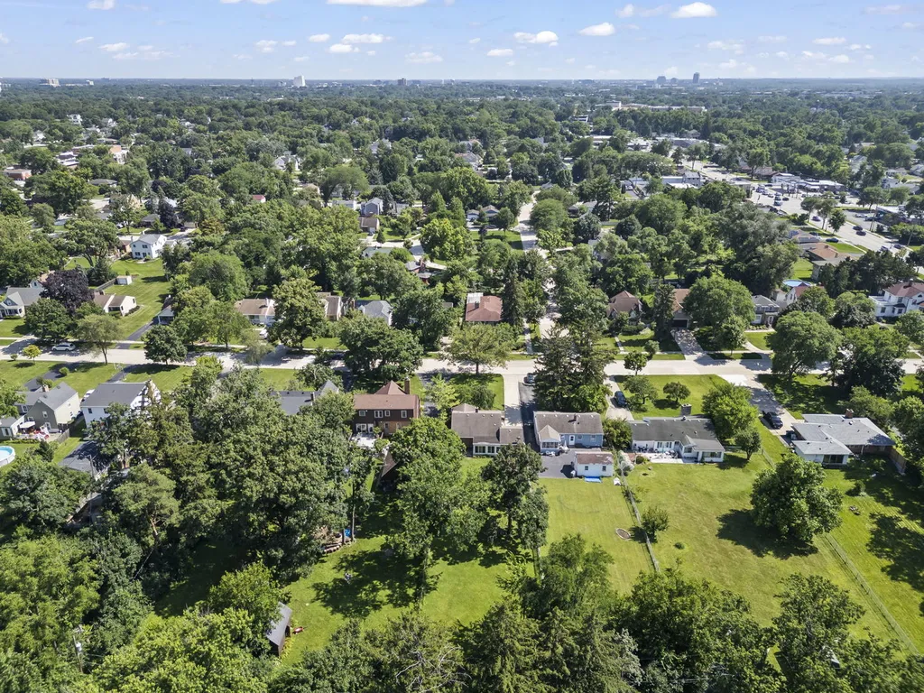 100 East Morningside Avenue Lombard IL 60148
