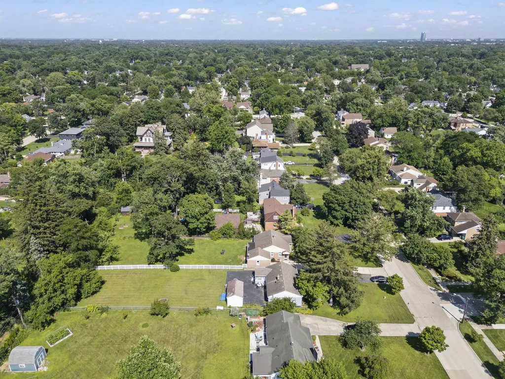 100 East Morningside Avenue Lombard IL 60148