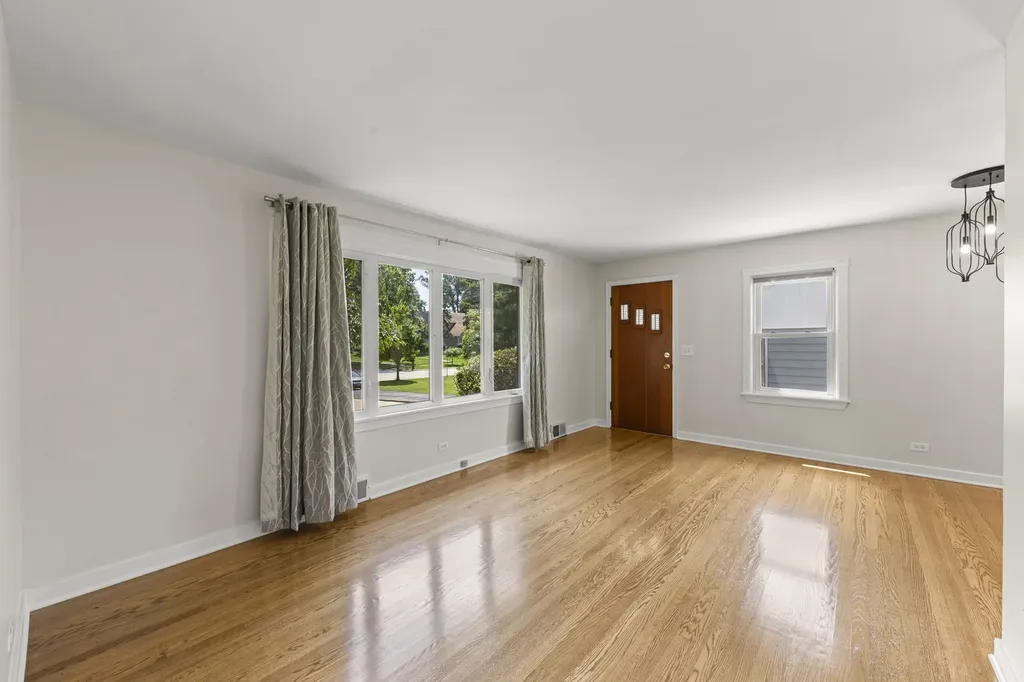 100 East Morningside Avenue Lombard IL 60148