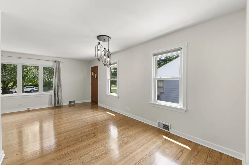 100 East Morningside Avenue Lombard IL 60148
