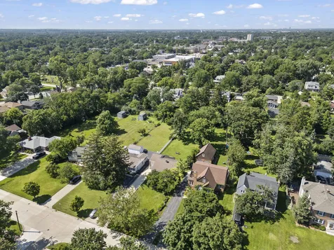 100 East Morningside Avenue Lombard IL 60148
