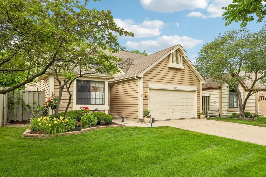 118 Seneca Trail Bloomingdale IL 60108