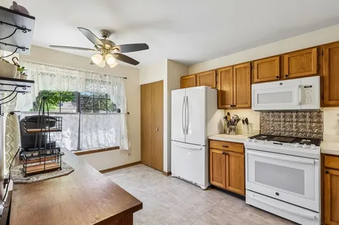 118 Seneca Trail Bloomingdale IL 60108