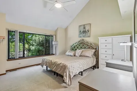 118 Seneca Trail Bloomingdale IL 60108