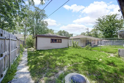 1105 West 123rd Street Calumet Park IL 60827