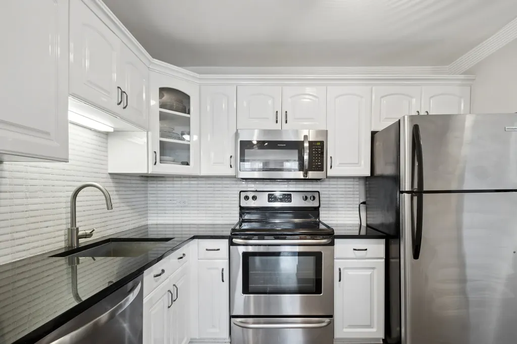 1030 North State Street Chicago IL 60610