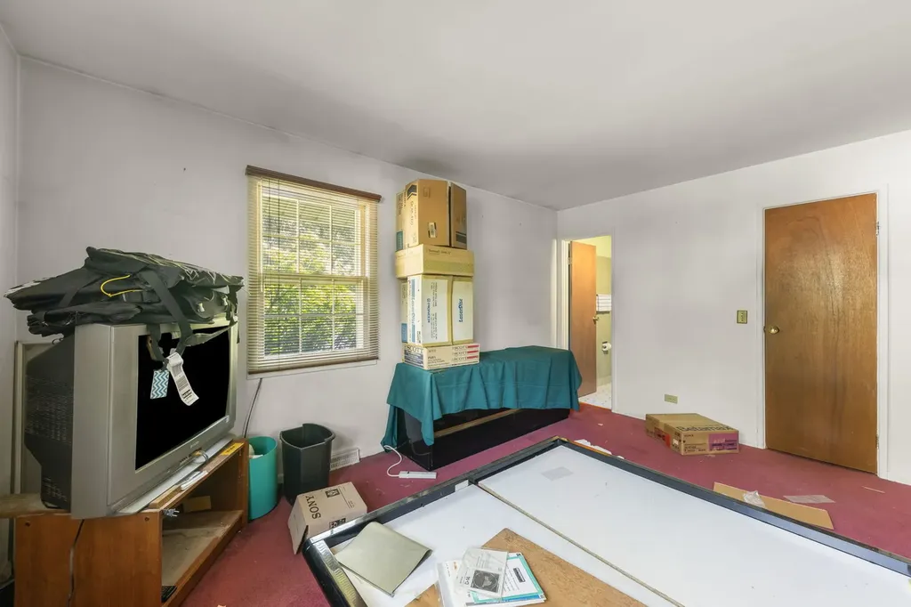 6104 Tyler Drive Woodridge IL 60517
