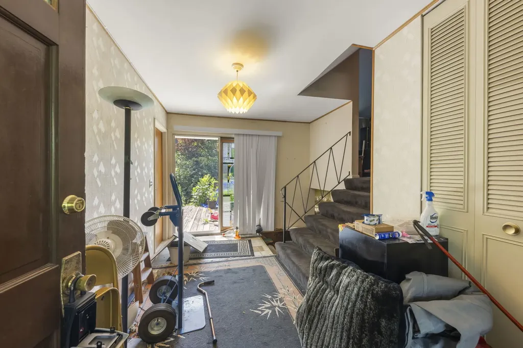6104 Tyler Drive Woodridge IL 60517
