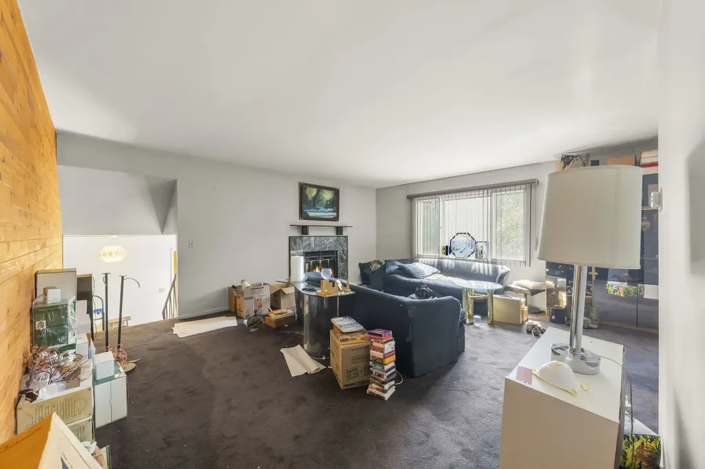6104 Tyler Drive Woodridge IL 60517