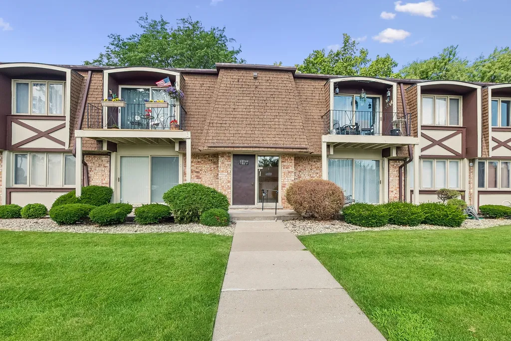 12750 Carriage Lane Crestwood IL 60418