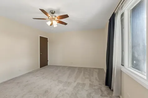 12750 Carriage Lane Crestwood IL 60418
