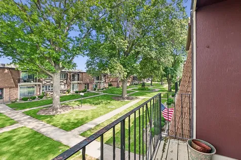 12750 Carriage Lane Crestwood IL 60418