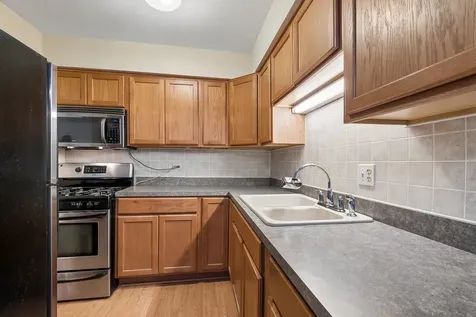 12750 Carriage Lane Crestwood IL 60418