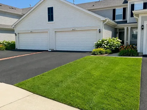 647 Jonathan Drive Round Lake IL 60073