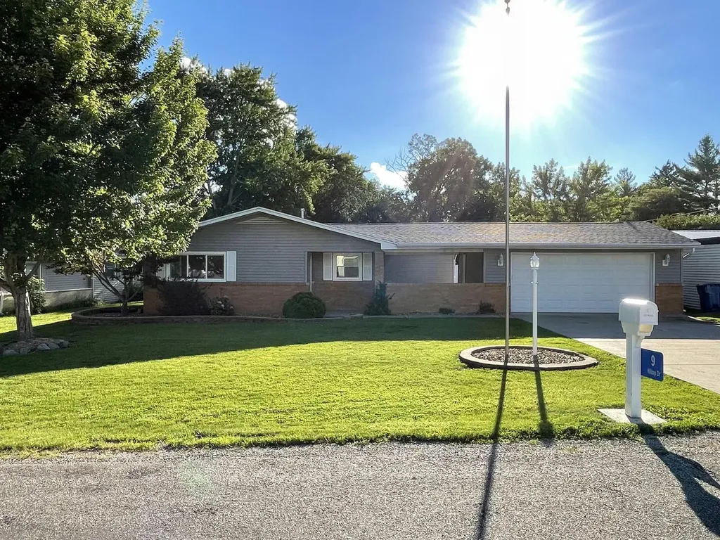 9 Hilltop Drive Streator IL 61364