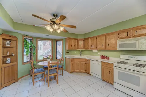 9420 South Melvina Avenue Oak Lawn IL 60453