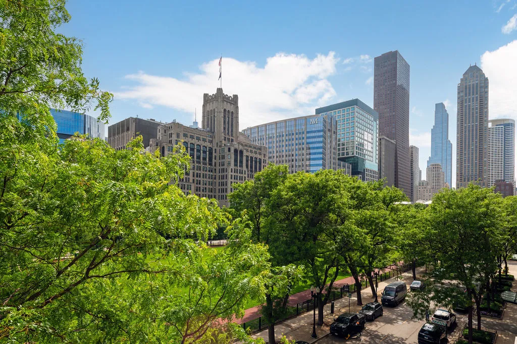 840 North Lake Shore Drive Chicago IL 60611