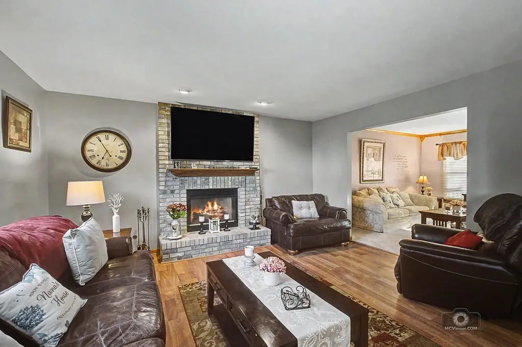 1904 Brighton Lane Plainfield IL 60586