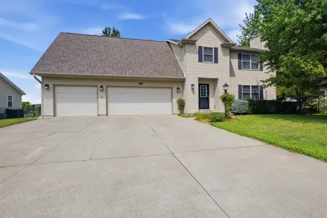 613 Sycamore Drive St. Joseph IL 61873