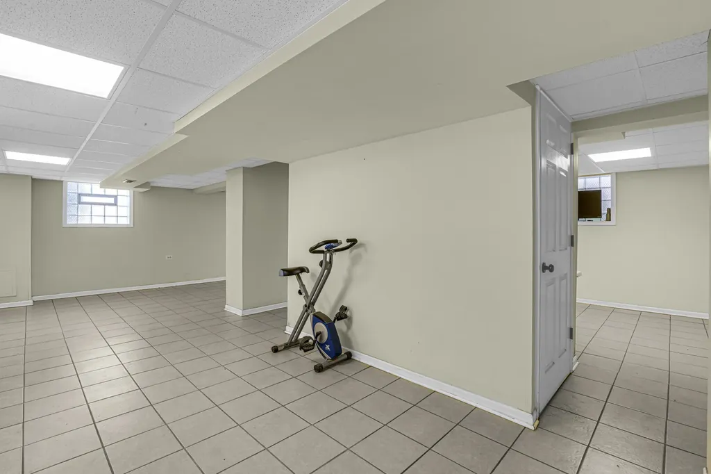 11924 Longwood Drive Blue Island IL 60406
