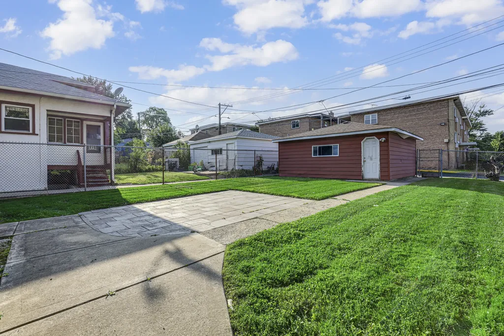 11924 Longwood Drive Blue Island IL 60406