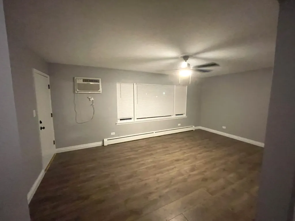 4435 Eberly Avenue Brookfield IL 60513
