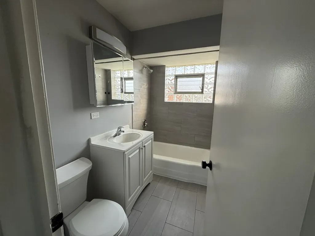 4435 Eberly Avenue Brookfield IL 60513