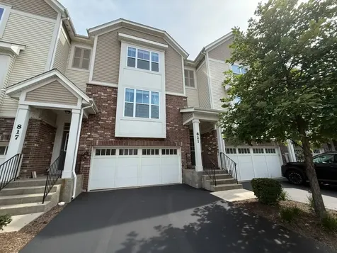 821 West Chase Lane Palatine IL 60067