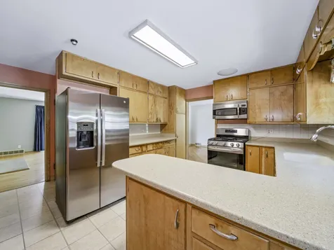 1999 Columbus Street Ottawa IL 61350
