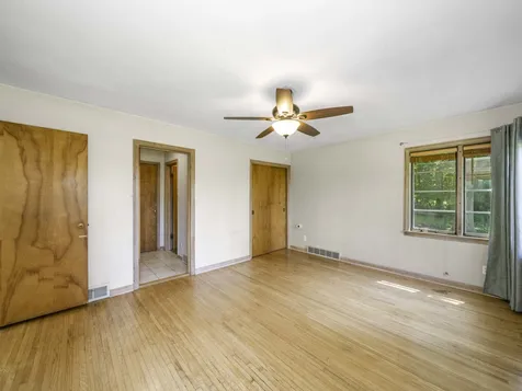 1999 Columbus Street Ottawa IL 61350