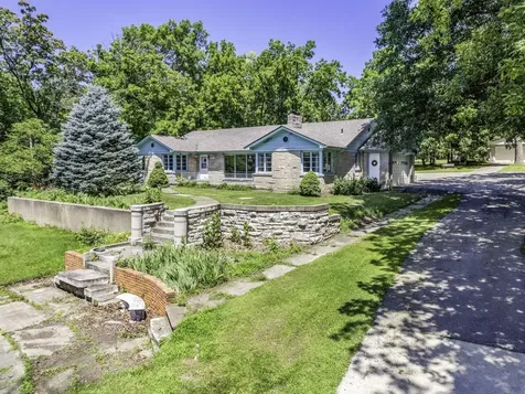 1999 Columbus Street Ottawa IL 61350