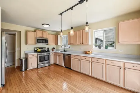 2024 Harrison Avenue Mundelein IL 60060